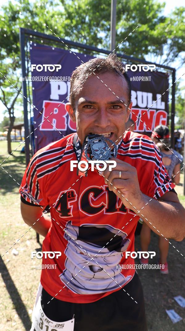 Compra tus fotos del eventoPIT BULL RUNNING En Fotop