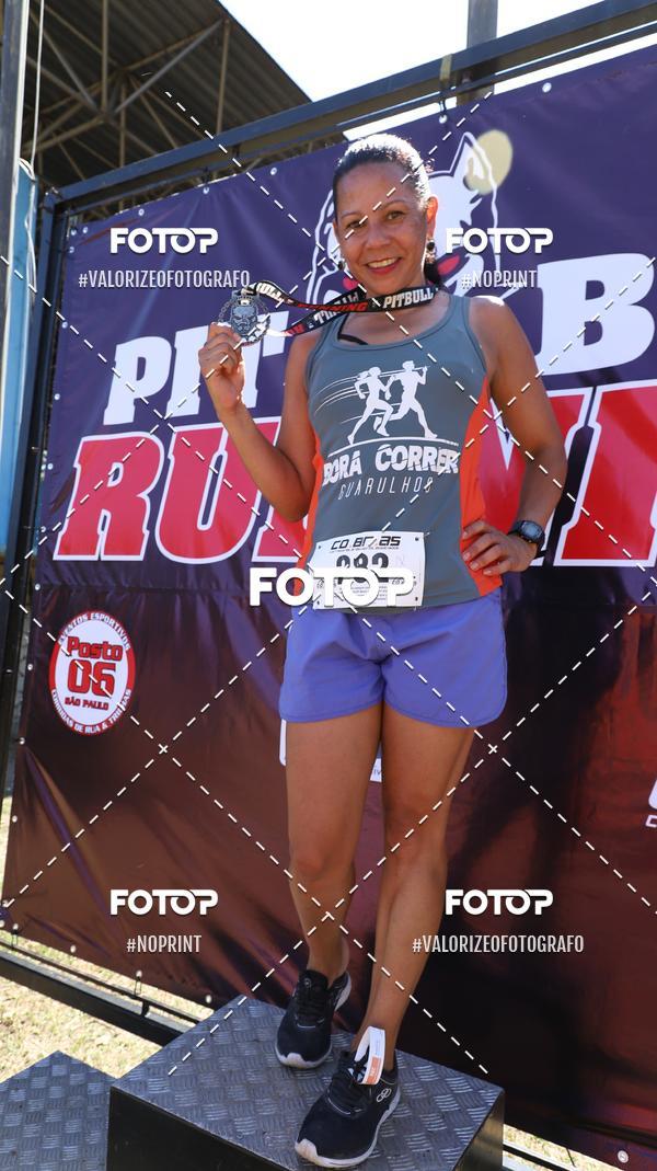 Achetez vos photos de l'vnementPIT BULL RUNNING sur Fotop