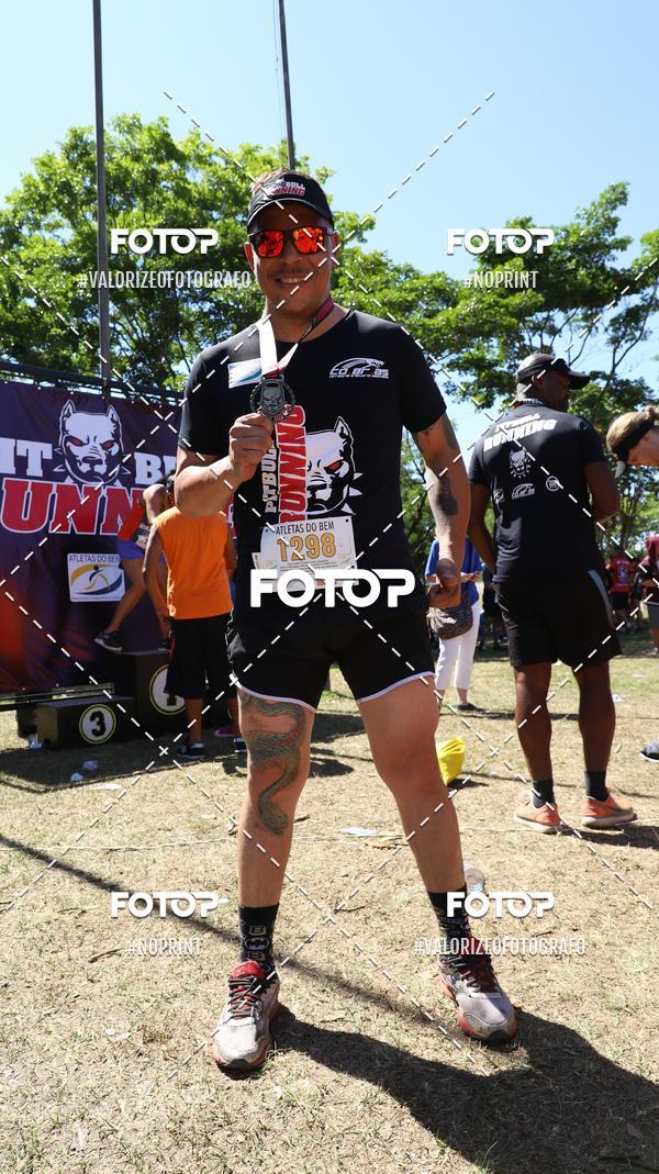 Achetez vos photos de l'vnementPIT BULL RUNNING sur Fotop