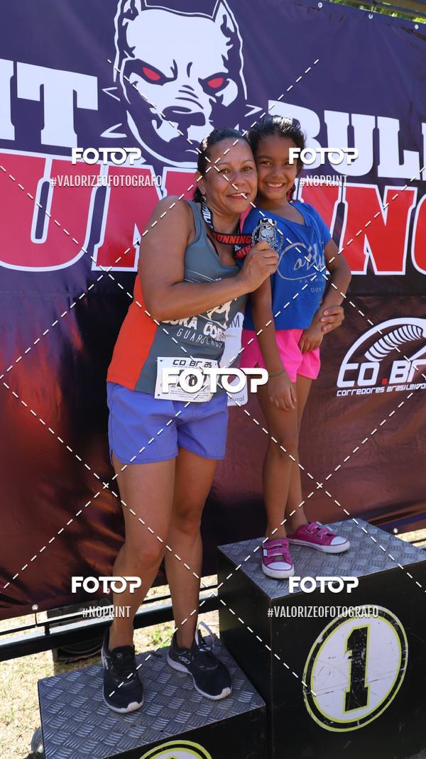 Achetez vos photos de l'vnementPIT BULL RUNNING sur Fotop