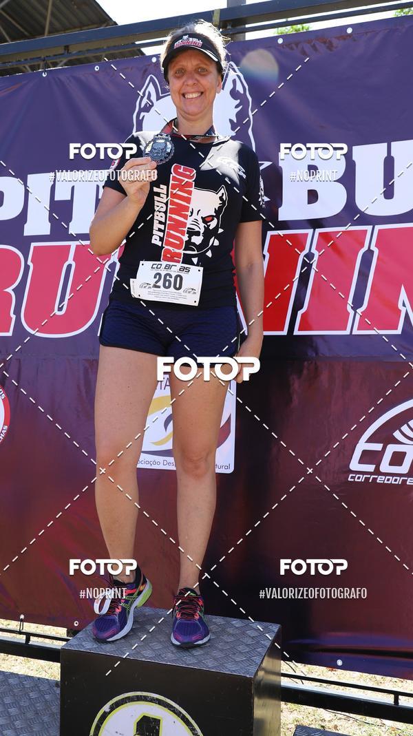 Achetez vos photos de l'vnementPIT BULL RUNNING sur Fotop