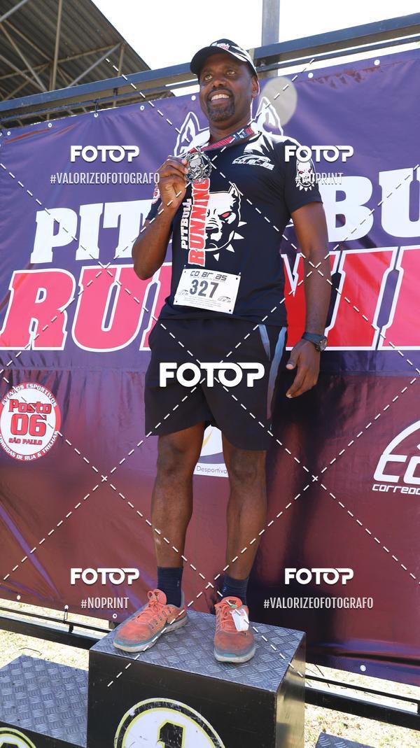 Achetez vos photos de l'vnementPIT BULL RUNNING sur Fotop