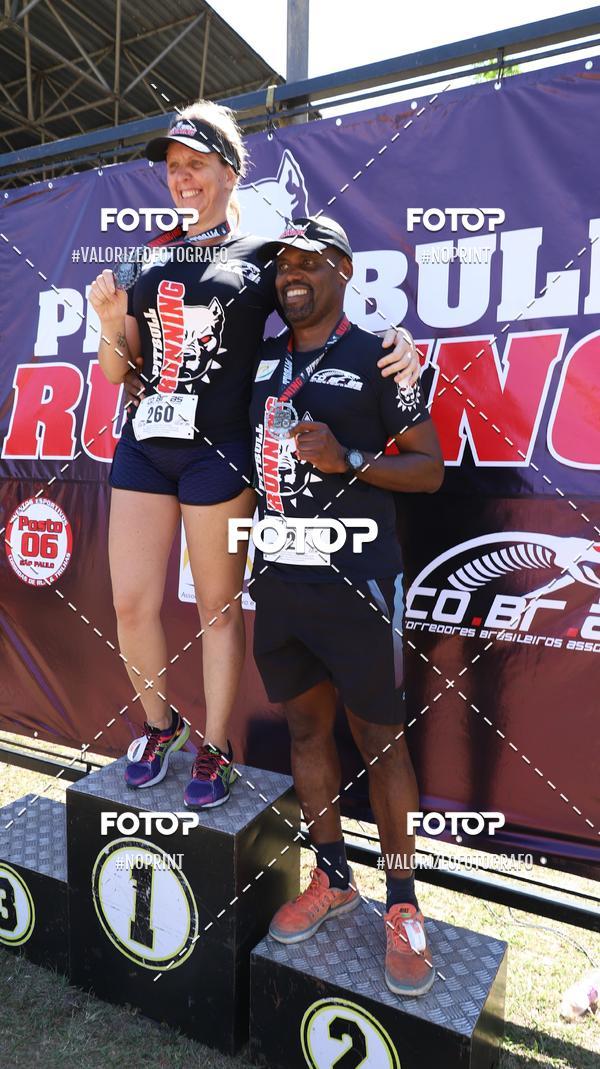 Achetez vos photos de l'vnementPIT BULL RUNNING sur Fotop