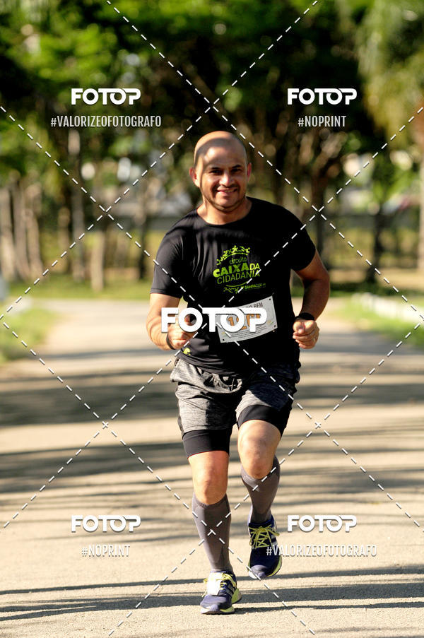 Buy your photos of the eventPIT BULL RUNNING on Fotop