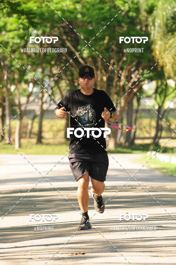 Buy your photos of the eventPIT BULL RUNNING on Fotop