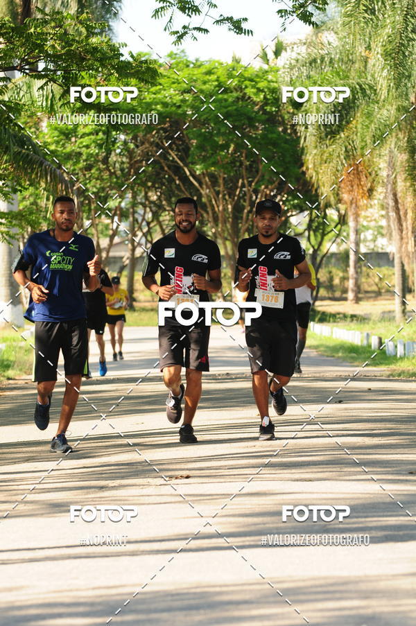 Buy your photos of the eventPIT BULL RUNNING on Fotop