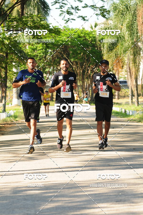 Buy your photos of the eventPIT BULL RUNNING on Fotop