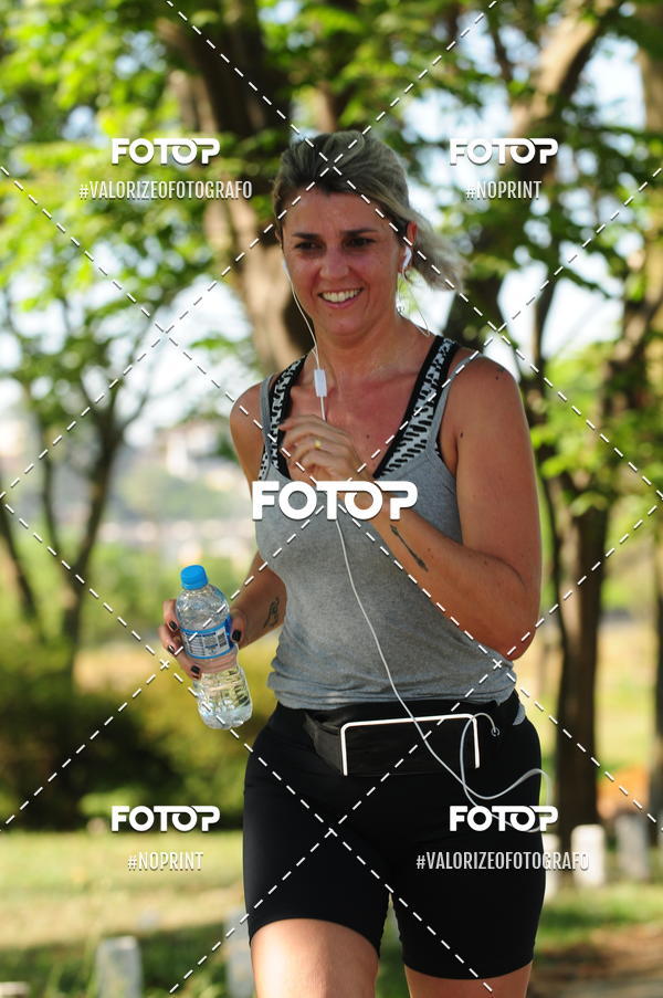 Compra tus fotos del eventoPIT BULL RUNNING En Fotop