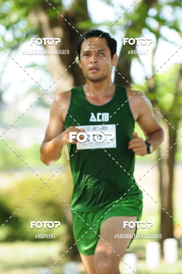 Achetez vos photos de l'vnementPIT BULL RUNNING sur Fotop