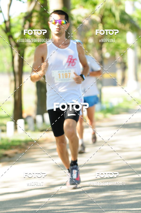 Achetez vos photos de l'vnementPIT BULL RUNNING sur Fotop