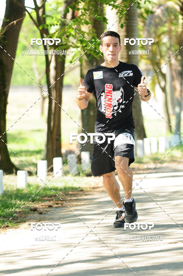 Achetez vos photos de l'vnementPIT BULL RUNNING sur Fotop