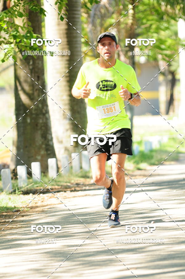 Achetez vos photos de l'vnementPIT BULL RUNNING sur Fotop