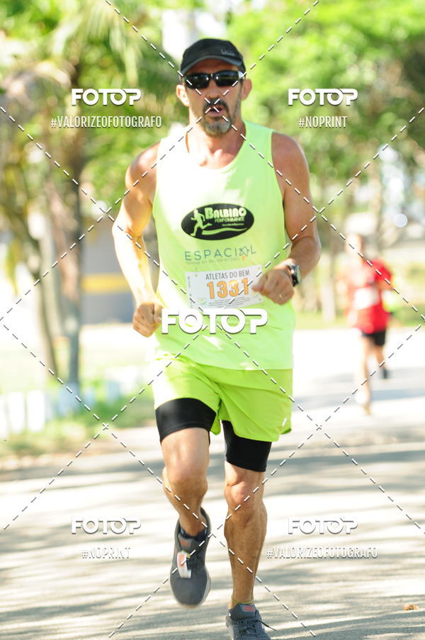 Achetez vos photos de l'vnementPIT BULL RUNNING sur Fotop