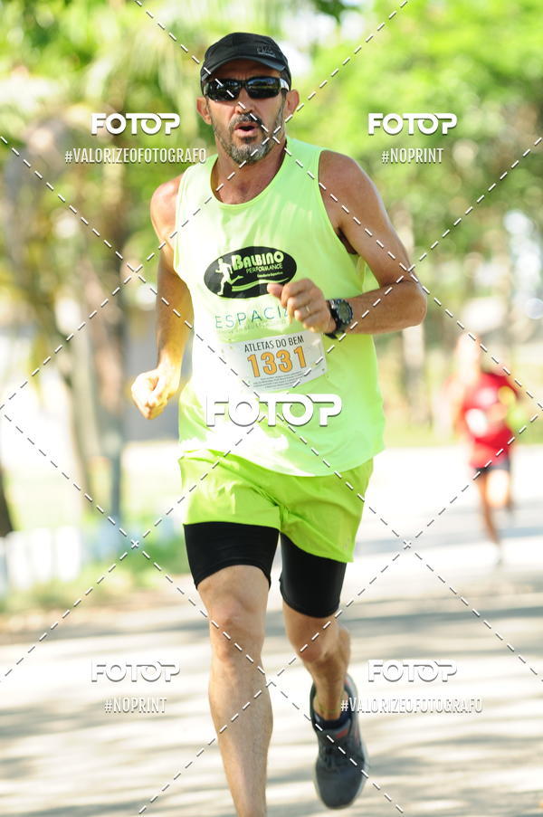 Achetez vos photos de l'vnementPIT BULL RUNNING sur Fotop