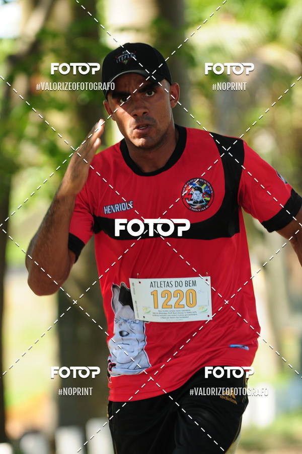 Compre suas fotos do eventoPIT BULL RUNNING no Fotop