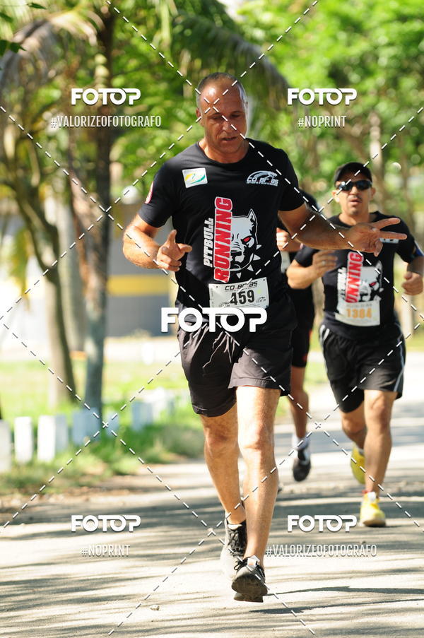 Compra tus fotos del eventoPIT BULL RUNNING En Fotop