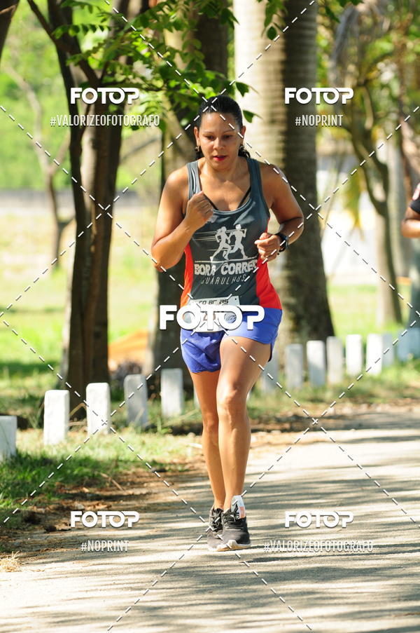 Compre as suas fotos do eventoPIT BULL RUNNING no Fotop