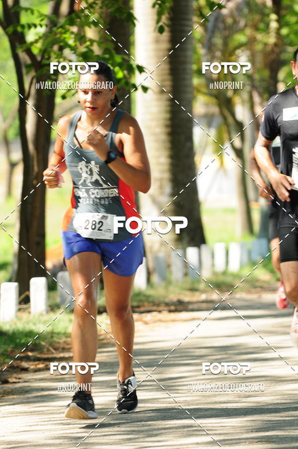 Compre as suas fotos do eventoPIT BULL RUNNING no Fotop