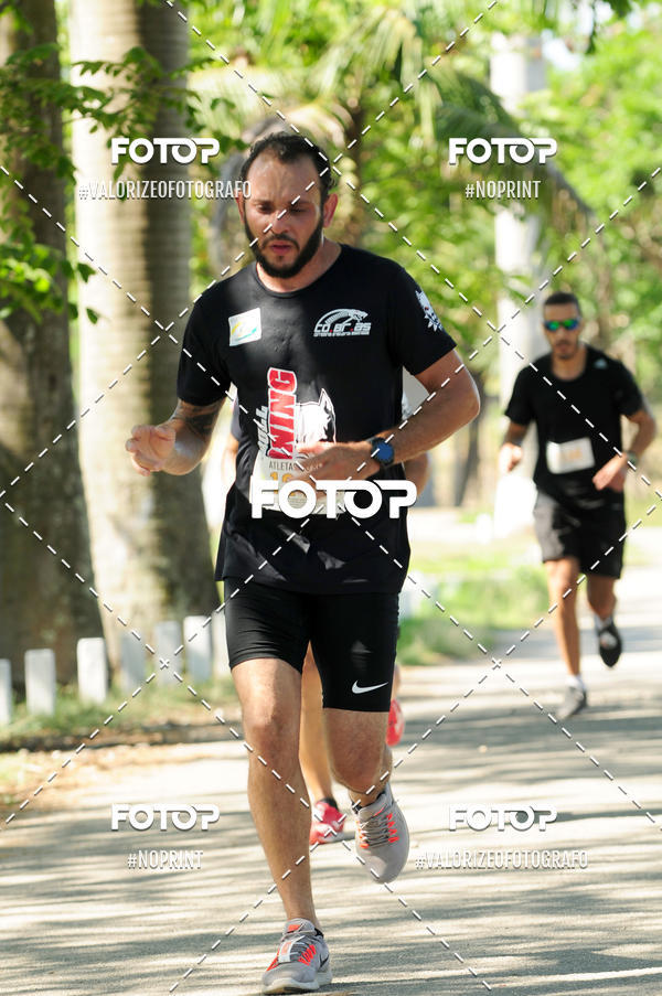 Compre as suas fotos do eventoPIT BULL RUNNING no Fotop