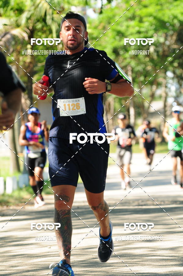 Achetez vos photos de l'vnementPIT BULL RUNNING sur Fotop