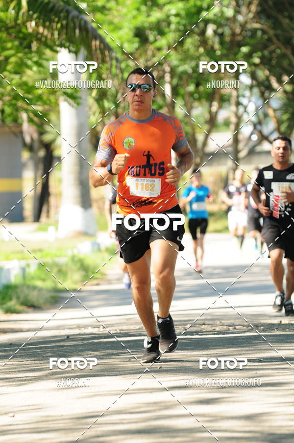 Achetez vos photos de l'vnementPIT BULL RUNNING sur Fotop