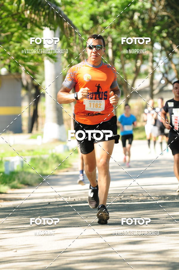 Achetez vos photos de l'vnementPIT BULL RUNNING sur Fotop