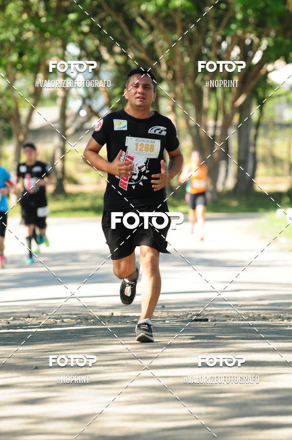 Achetez vos photos de l'vnementPIT BULL RUNNING sur Fotop