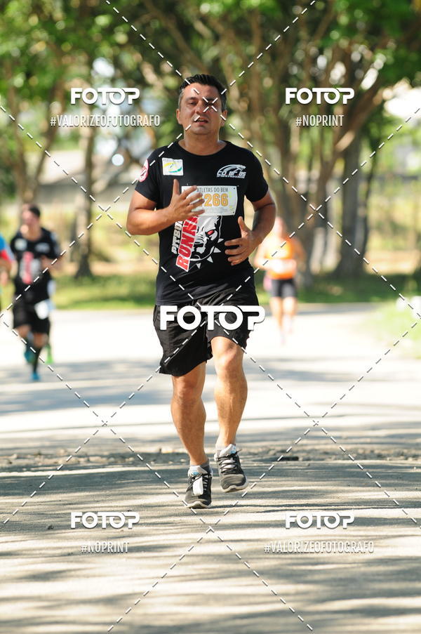 Achetez vos photos de l'vnementPIT BULL RUNNING sur Fotop