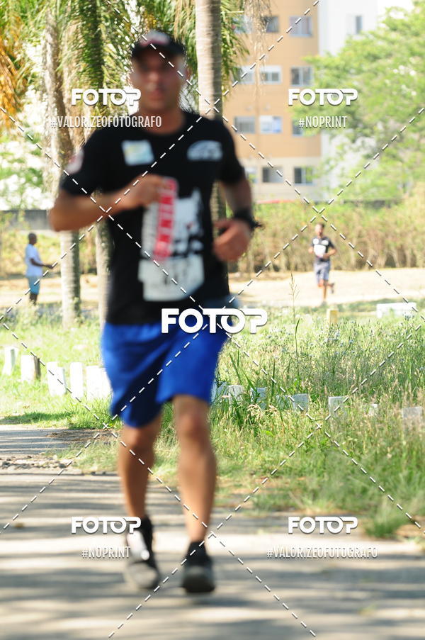 Compre as suas fotos do eventoPIT BULL RUNNING no Fotop