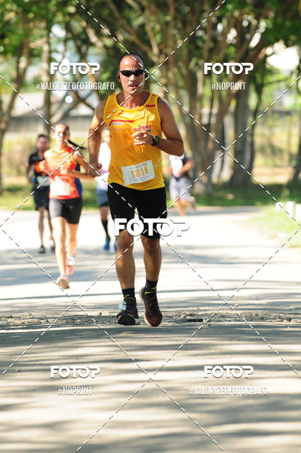 Compre as suas fotos do eventoPIT BULL RUNNING no Fotop