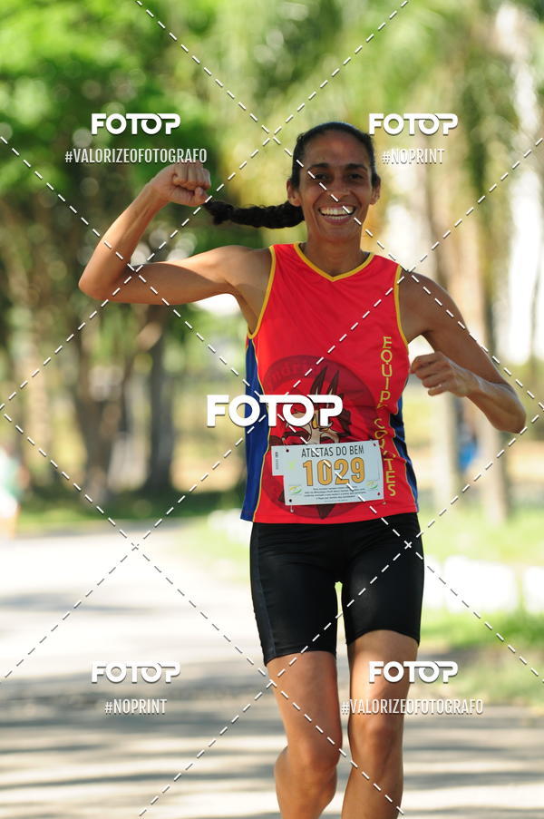 Compre as suas fotos do eventoPIT BULL RUNNING no Fotop