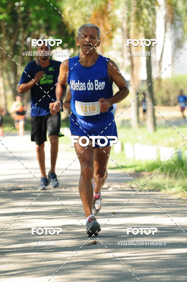 Achetez vos photos de l'vnementPIT BULL RUNNING sur Fotop