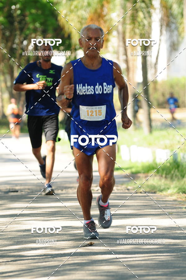 Achetez vos photos de l'vnementPIT BULL RUNNING sur Fotop