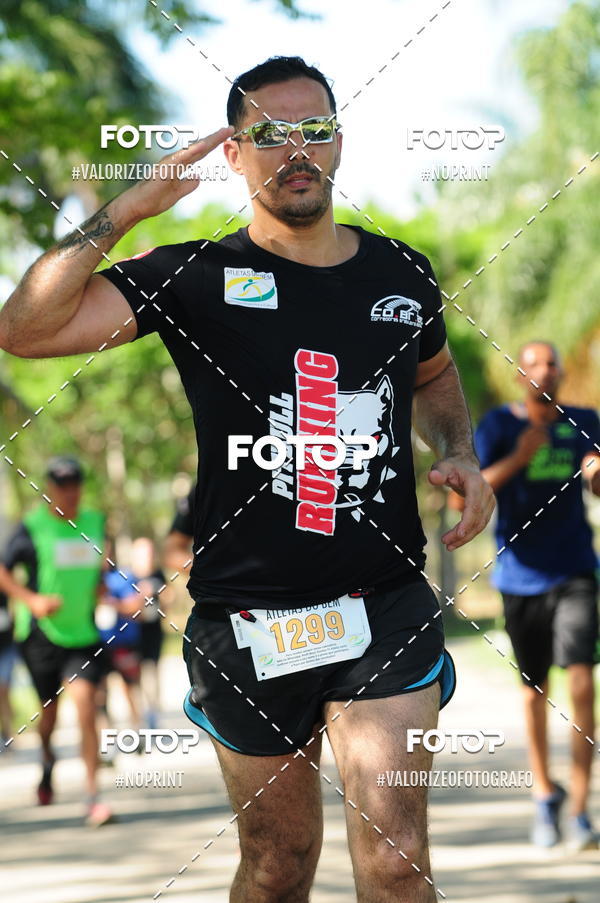 Achetez vos photos de l'vnementPIT BULL RUNNING sur Fotop