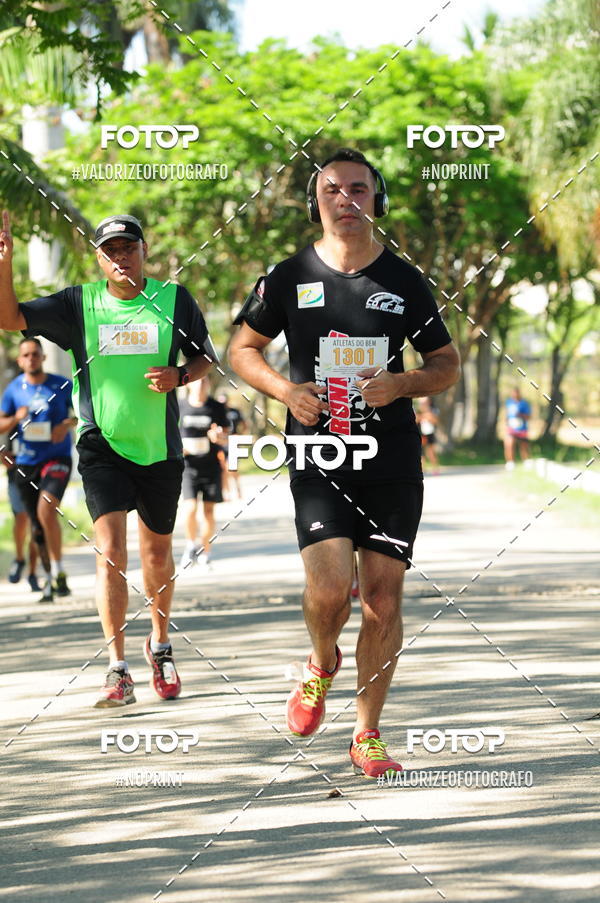 Achetez vos photos de l'vnementPIT BULL RUNNING sur Fotop