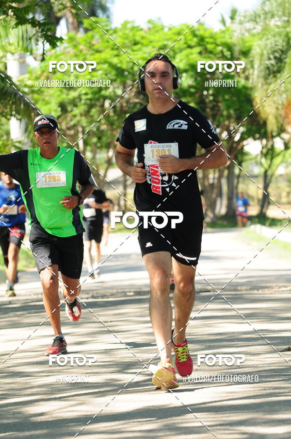 Achetez vos photos de l'vnementPIT BULL RUNNING sur Fotop