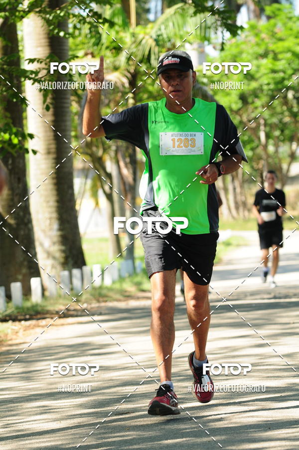 Achetez vos photos de l'vnementPIT BULL RUNNING sur Fotop