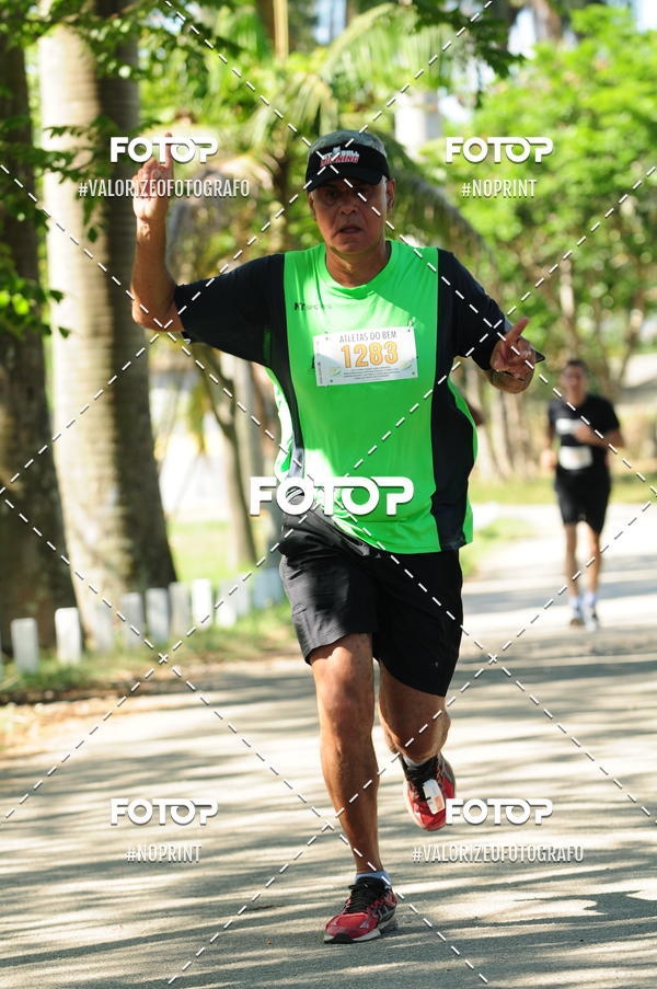 Achetez vos photos de l'vnementPIT BULL RUNNING sur Fotop