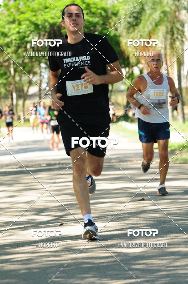 Achetez vos photos de l'vnementPIT BULL RUNNING sur Fotop