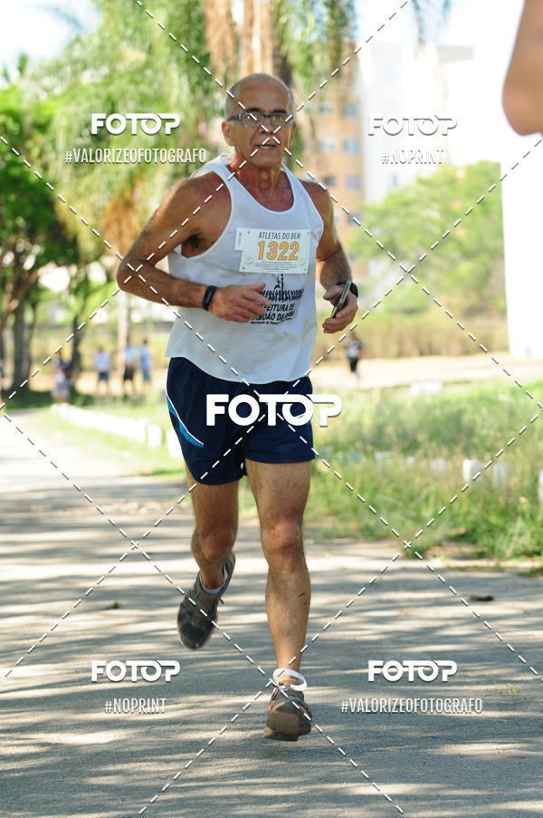 Achetez vos photos de l'vnementPIT BULL RUNNING sur Fotop