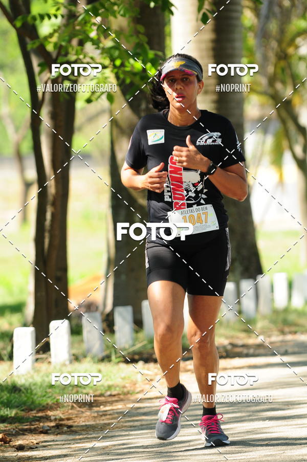 Achetez vos photos de l'vnementPIT BULL RUNNING sur Fotop