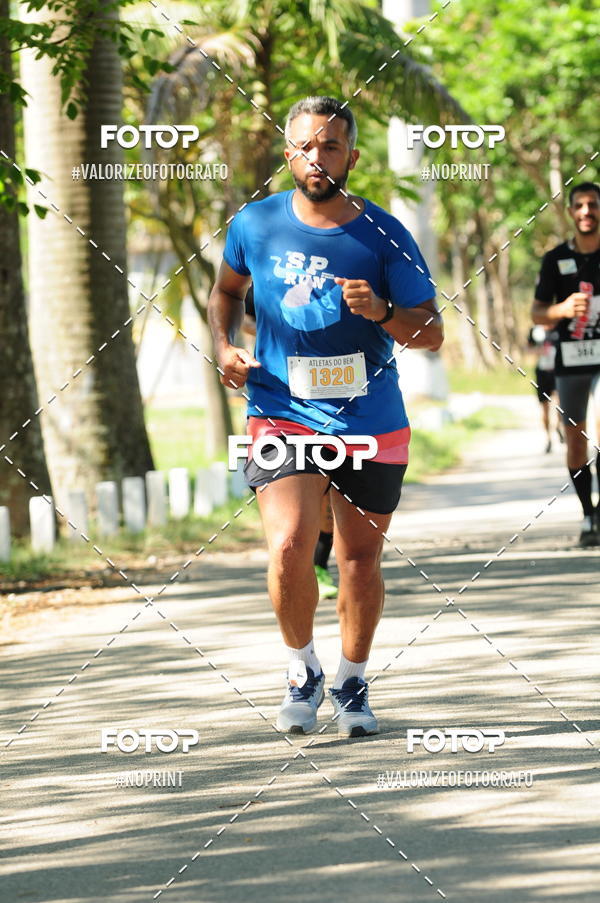 Achetez vos photos de l'vnementPIT BULL RUNNING sur Fotop