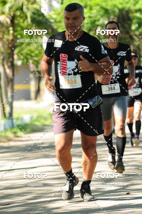 Achetez vos photos de l'vnementPIT BULL RUNNING sur Fotop