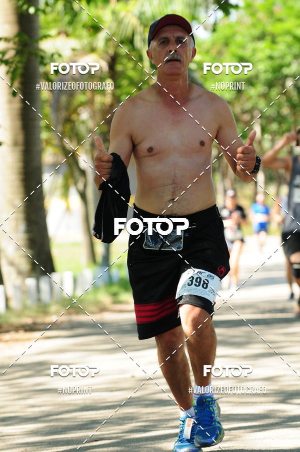 Compra tus fotos del eventoPIT BULL RUNNING En Fotop