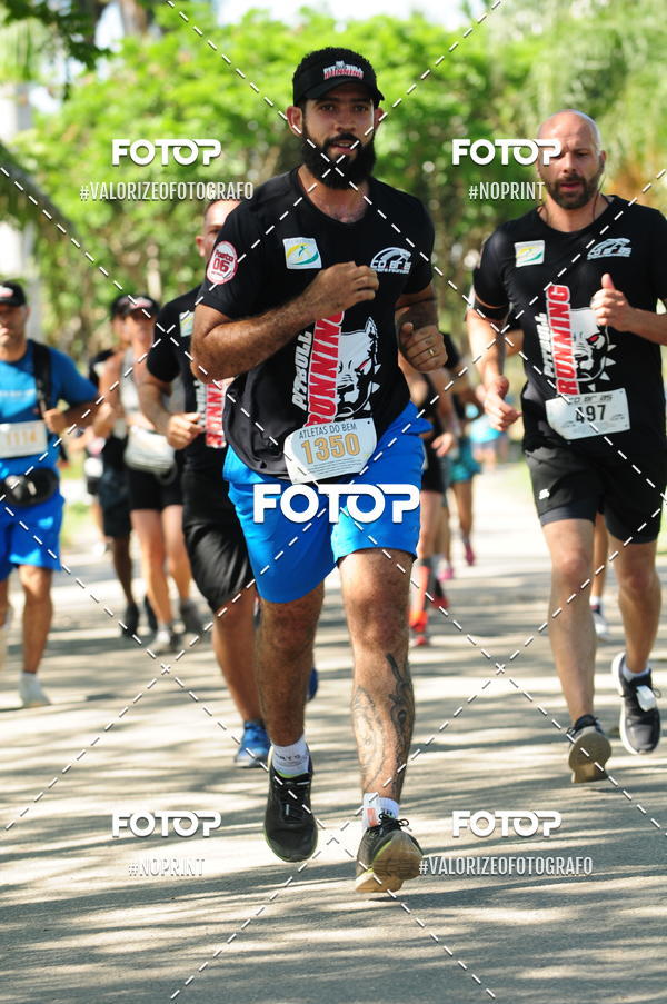 Compre as suas fotos do eventoPIT BULL RUNNING no Fotop