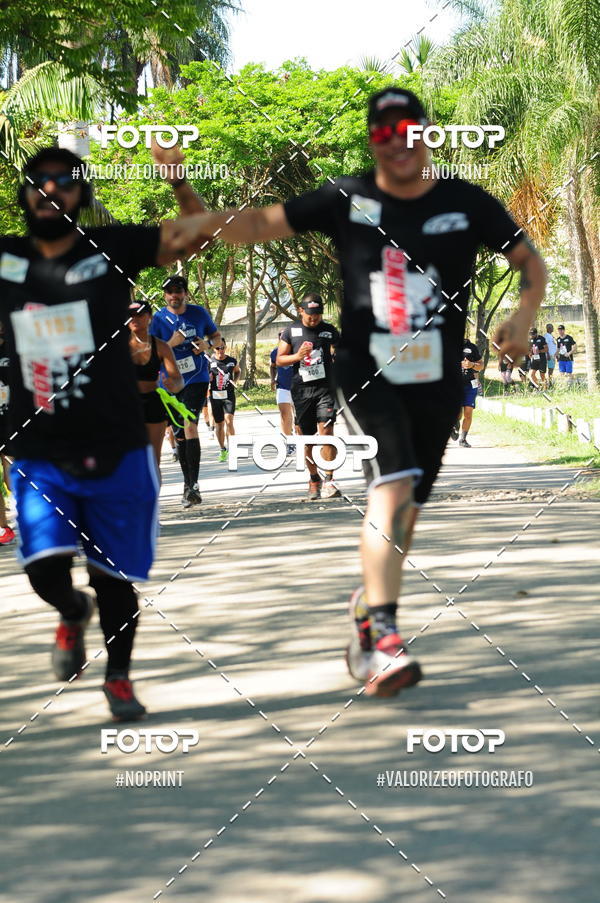 Compre as suas fotos do eventoPIT BULL RUNNING no Fotop