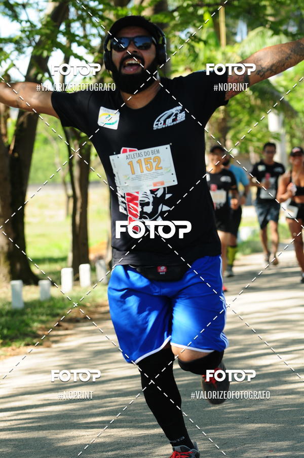 Compre as suas fotos do eventoPIT BULL RUNNING no Fotop