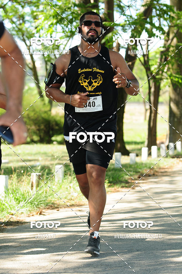 Compre suas fotos do eventoPIT BULL RUNNING no Fotop