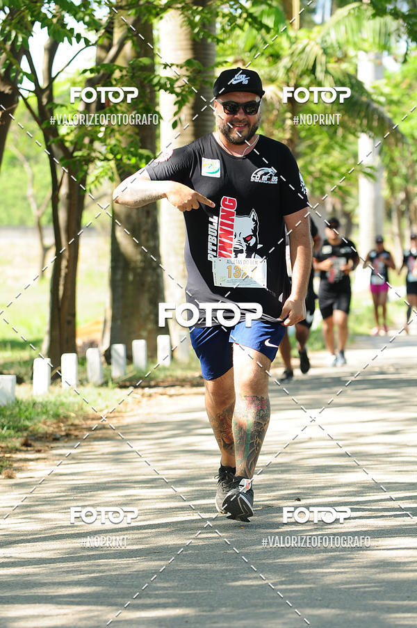 Compre suas fotos do eventoPIT BULL RUNNING no Fotop