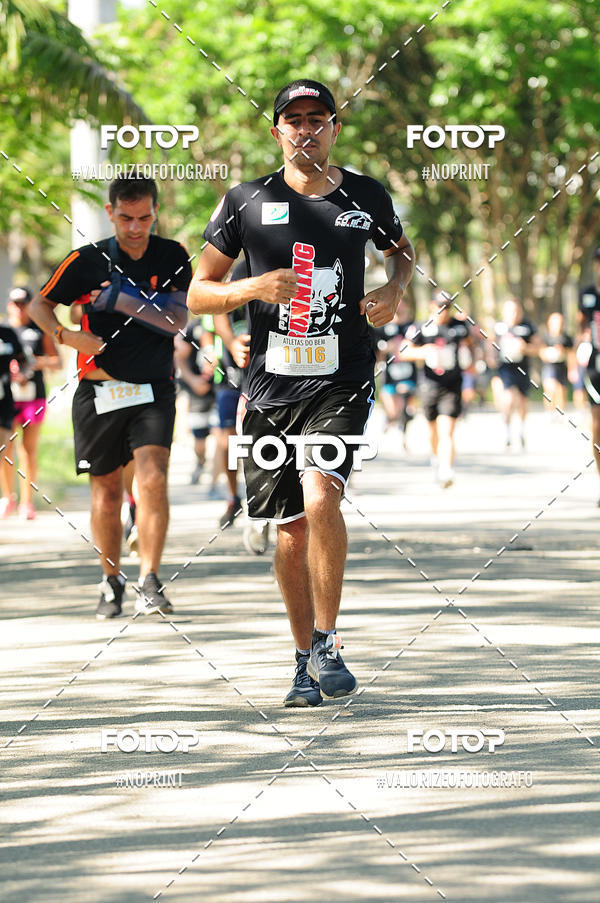 Compre as suas fotos do eventoPIT BULL RUNNING no Fotop